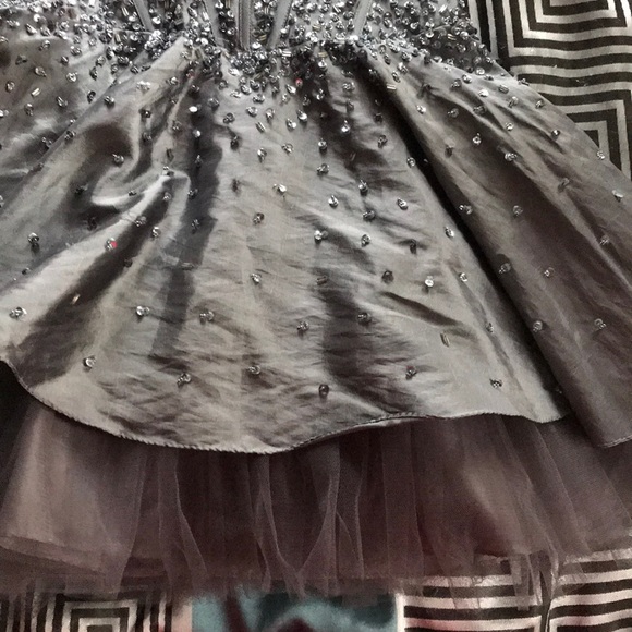 PROM DRESS - Picture 3 of 5